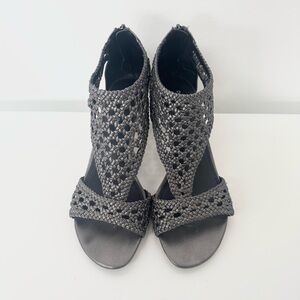 Donald J. Pliner Verona 2 Woven Leather Heel Metallic Gray Pewter Sandals Size 9